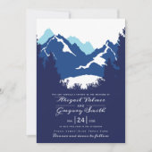 Blaue Berge und Nadelbäume Hochzeit Einladung (Vorderseite)