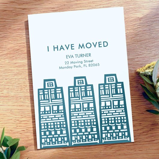 Blaue bewegende Ankündigung mit Retro-Gebäude