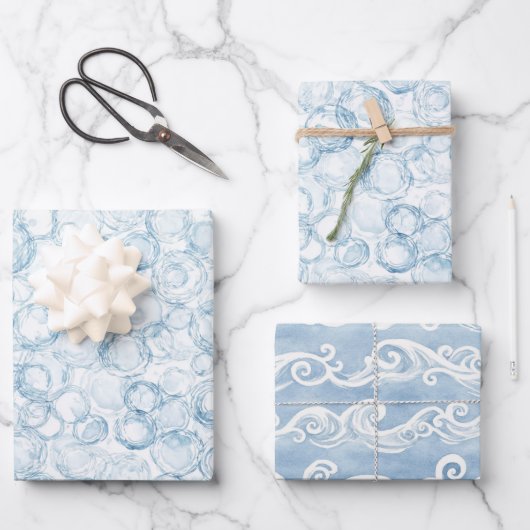 Blaue Blasen Geburtstag Geschenkpapier Set (Vorderseite)