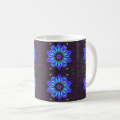 Blaue Blume Kaleidoskop Kaffeetasse (VorderseiteRechts)