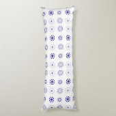 Blaue Blume Seitenschläferkissen (Rückseite (Vertikal))