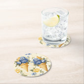 Blaue Blume und Eiscreme Runder Pappuntersetzer (Vor Ort)