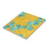 Blaue Blumen auf gelbem Hintergrund Fliese (Seite)