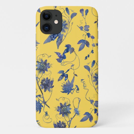 Blaue Blumen auf Mustard Yellow Floral Muster Case-Mate iPhone Hülle (Rückseite)