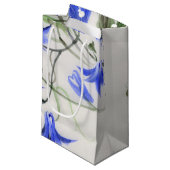 Blaue Blumen Kleine Geschenktüte (Vorderseite Schrägansicht)