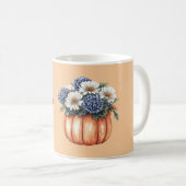Blaue Blumen Kürbis Herbst Kaffeetasse (VorderseiteRechts)