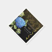 Blaue Blumen Moderner Hochzeitcocktail Napkins Serviette (Ecke)
