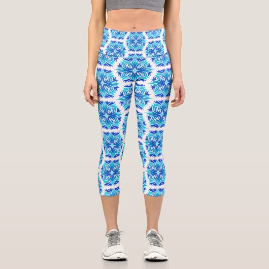 Blaue Blumen, Muster der Blume, Blumenmuster Capri Leggings (Vorderseite)