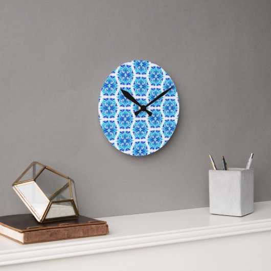 Blaue Blumen, Muster der Blume, Blumenmuster Runde Wanduhr (Büro)
