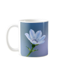 Blaue Blumen-Tasse