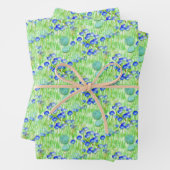 Blaue Blumen und Graslandschaften Kunstmuster Geschenkpapier Set (Beispiel)