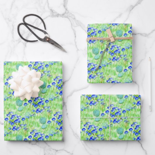 Blaue Blumen und Graslandschaften Kunstmuster Geschenkpapier Set (Vorderseite)