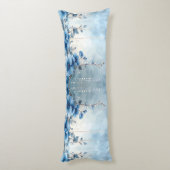 Blaue Blumen und Perlen Körperkissen (Rückseite (Vertikal))