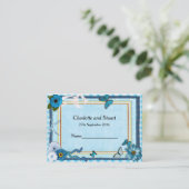 Blaue Blumen und Schmetterlinge Platzkarte (Stehend Vorderseite)