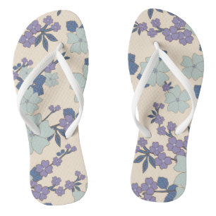 Blaue Blumen, violette Blumen, Blumenmuster Badesandalen