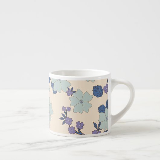 Blaue Blumen, violette Blumen, Blumenmuster Espressotasse (Rechts)