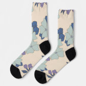 Blaue Blumen, violette Blumen, Blumenmuster Socken (Linkes Detail)