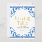 blaue Blumenblätter "Grazing Table" Schild Einladung (Vorderseite)
