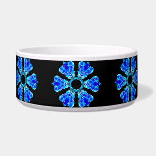 Blaue Blumenblätter Napf