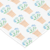 Blaue Blüten in Holztöpfen Tischdecke (Schrägansicht)