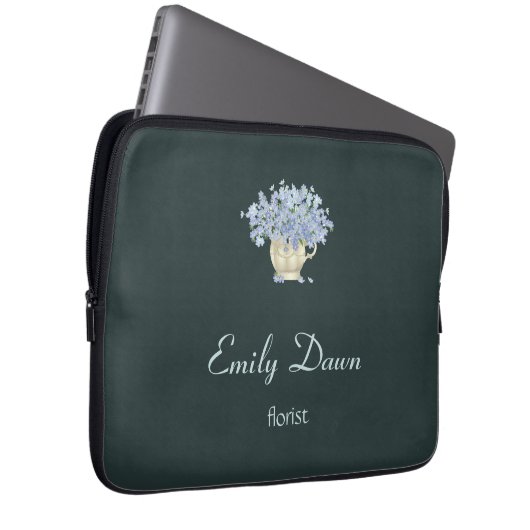 Blaue Blüten in Vase grau Laptopschutzhülle (Vorne Rechts)