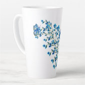 Blaue Blüten mit Schmetterling Milchtasse (Linke Ecke)