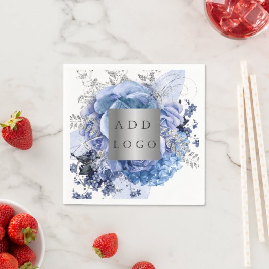 Blaue Blütenblätter für das Firmenlogo Serviette (Beispiel)