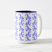 Blaue Blütenblätter Zweifarbige Tasse (VorderseiteRechts)