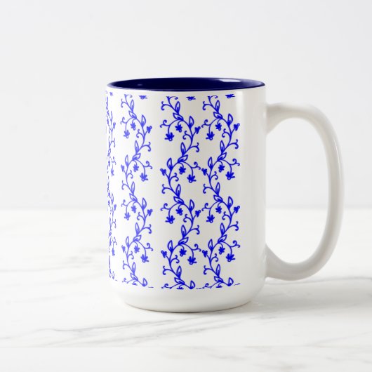 Blaue Blütenblätter Zweifarbige Tasse (Rechts)