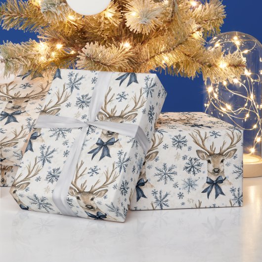 Blaue Bögen Hirsch Weihnachten Schneeflocken Geschenkpapier (Feiertage)
