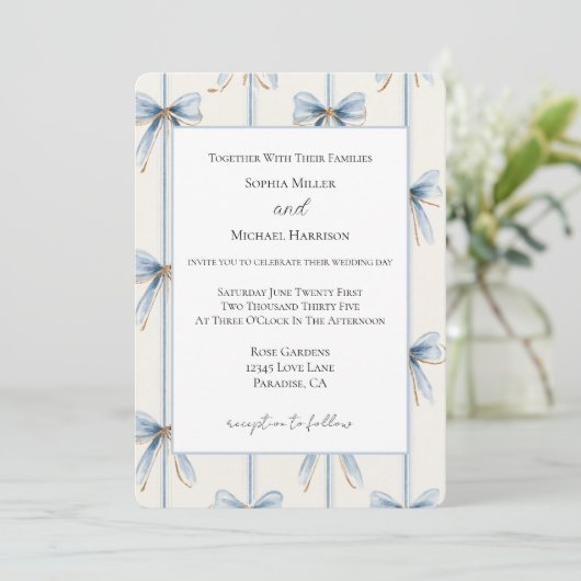 Blaue Bows Cream Hochzeit Einladung (Stehend Vorderseite)