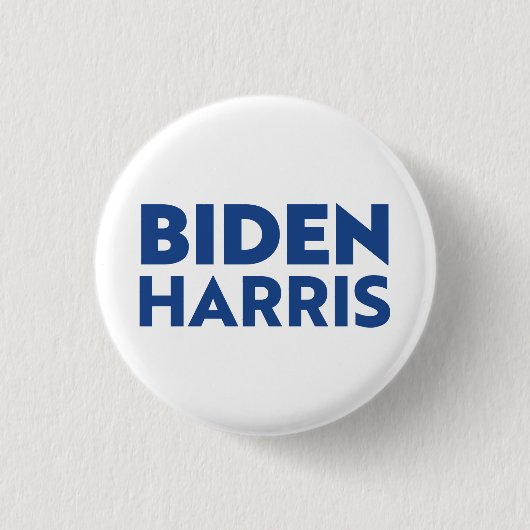 Blaue Buchstaben "Biden Harris" - Button (Vorderseite)