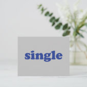 Blaue Buchstaben "Single" grau Postkarte (Stehend Vorderseite)
