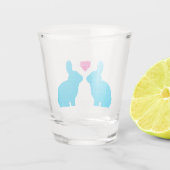 Blaue Bunnien und rosa Herz Schnapsglas (Rückseite)