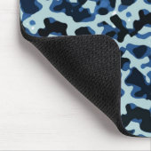 Blaue Camouflage Abstraktes Muster Mousepad (Ecke)
