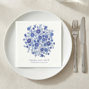 Blaue Chinoiserie-Blumenstrauß Hochzeitsnamen und Serviette