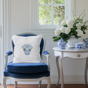Blaue Chinoiserie-Hortensie Grandmillennial  Kissen