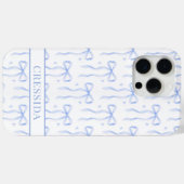 Blaue Coquette-Schleifen Monogramm Case-Mate iPhone Hülle (Rückseite (Horizontal))