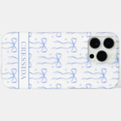 Blaue Coquette-Schleifen Monogramm Case-Mate iPhone Hülle (Rückseite (Horizontal))
