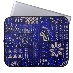 Blaue & cremefarbene verzierte Laptop-Hülle. Laptopschutzhülle