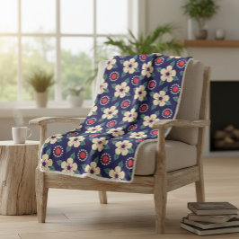 Blaue Decke mit Creme-Blume Sherpadecke