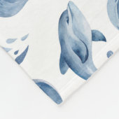 Blaue Delphine und Wellen Fleecedecke (Ecke)