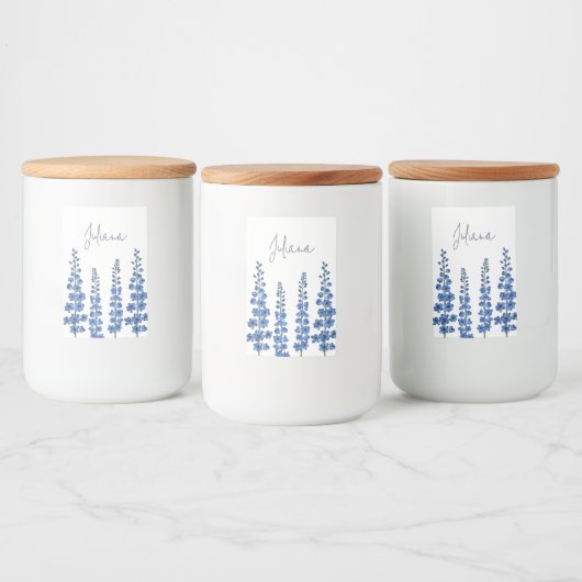 Blaue Delphinium-Blume im Juli Lebensmitteletikett (Flaschen)