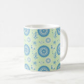 Blaue Dosen und Kreise Kaffeetasse (VorderseiteRechts)