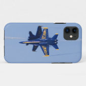 Blaue Engel führen Messerschneidedurchlauf während Case-Mate iPhone Hülle (Rückseite (Horizontal))