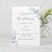 Blaue Eukalyptus-Hochzeit Einladung (Stehend Vorderseite)