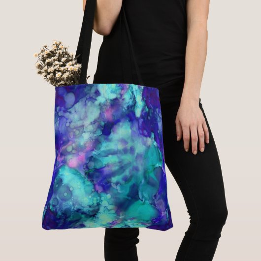 Blaue Fantasy Aquarellfarben: Tasche (Von Nahem)