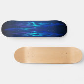 Blaue Flamme auf blauem Skateboard (Horizontal)