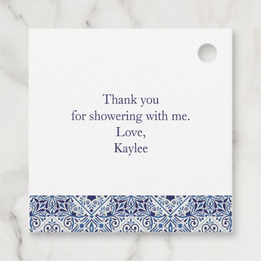 Blaue Fliesen Brautparty Tee für Anhänger (Rückseite)