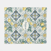 Blaue Fliesen Land Zitrone Muster Monogramm Name Fleecedecke (Vorderseite (Horizontal))